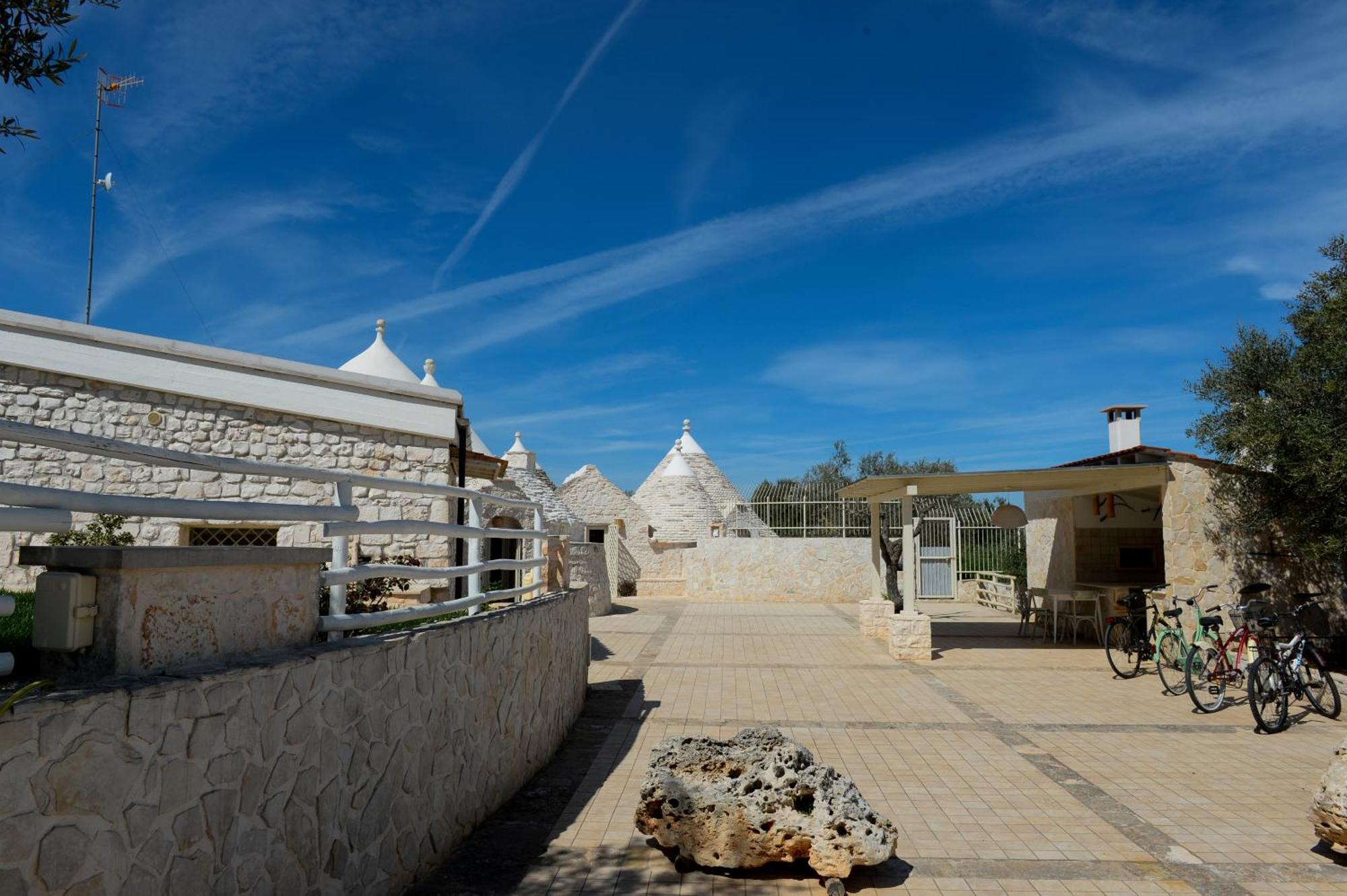 Trulli Lisanna - Apulian Hideaway With Pool Apartment Antonelli Exterior photo